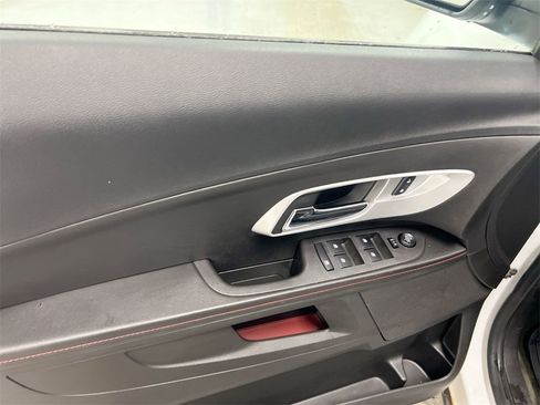 Used 2015 Chevrolet Equinox LT image 20