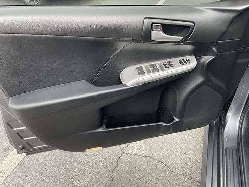 Used 2012 Toyota Camry SE image 24