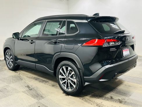 Certified 2023 Toyota Corolla Cross XLE w/ Convenience Package image 4