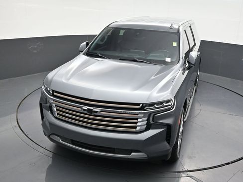 Used 2021 Chevrolet Suburban High Country AWD/4WD image 24