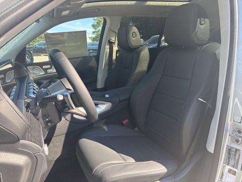 New 2026 Mercedes-Benz GLS 450 4MATIC image 15