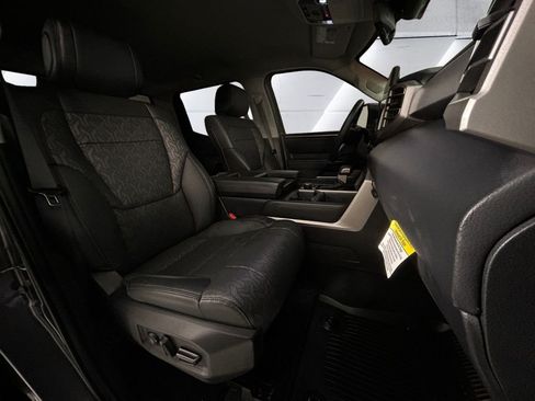 Used 2023 Toyota Tundra Limited AWD/4WD image 14