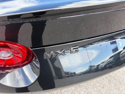 Used 2026 MAZDA MX-5 Miata Club w/ Weather Package RWD image 16