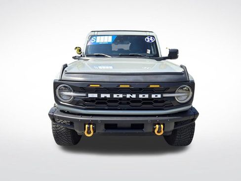 Used 2024 Ford Bronco Badlands w/ Sasquatch Package AWD/4WD image 11