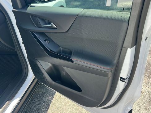 Used 2026 Chevrolet Equinox RS w/ Safety and Technology Package image 14