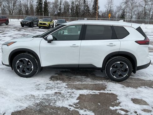 New 2026 Nissan Rogue SV w/ SV Premium Package image 8