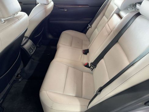 Used 2013 Lexus ES 350 4dr Sdn image 12