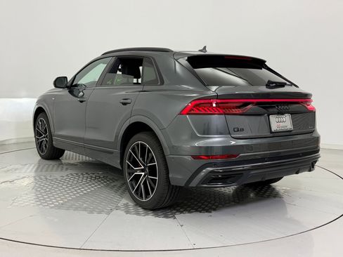 Used 2023 Audi Q8 Premium Plus w/ Premium Plus Package image 3