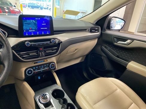 Used 2020 Ford Escape SEL AWD/4WD image 14