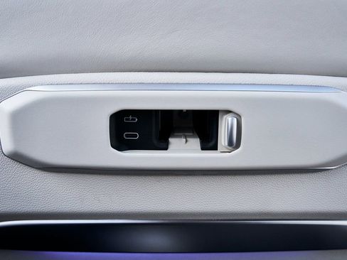 Used 2024 BMW ALPINA XB7 image 59