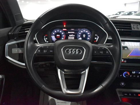 Used 2023 Audi Q3 2.0T Premium Plus w/ Premium Plus Package AWD/4WD image 18
