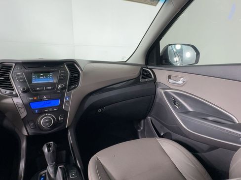 Used 2015 Hyundai Santa Fe Limited image 27