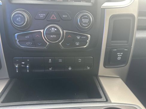 Used 2015 RAM 2500 Big Horn image 27