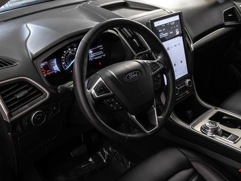 Used 2022 Ford Edge SEL AWD/4WD image 5
