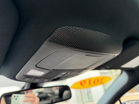 Used 2019 Lincoln MKC Reserve image 28