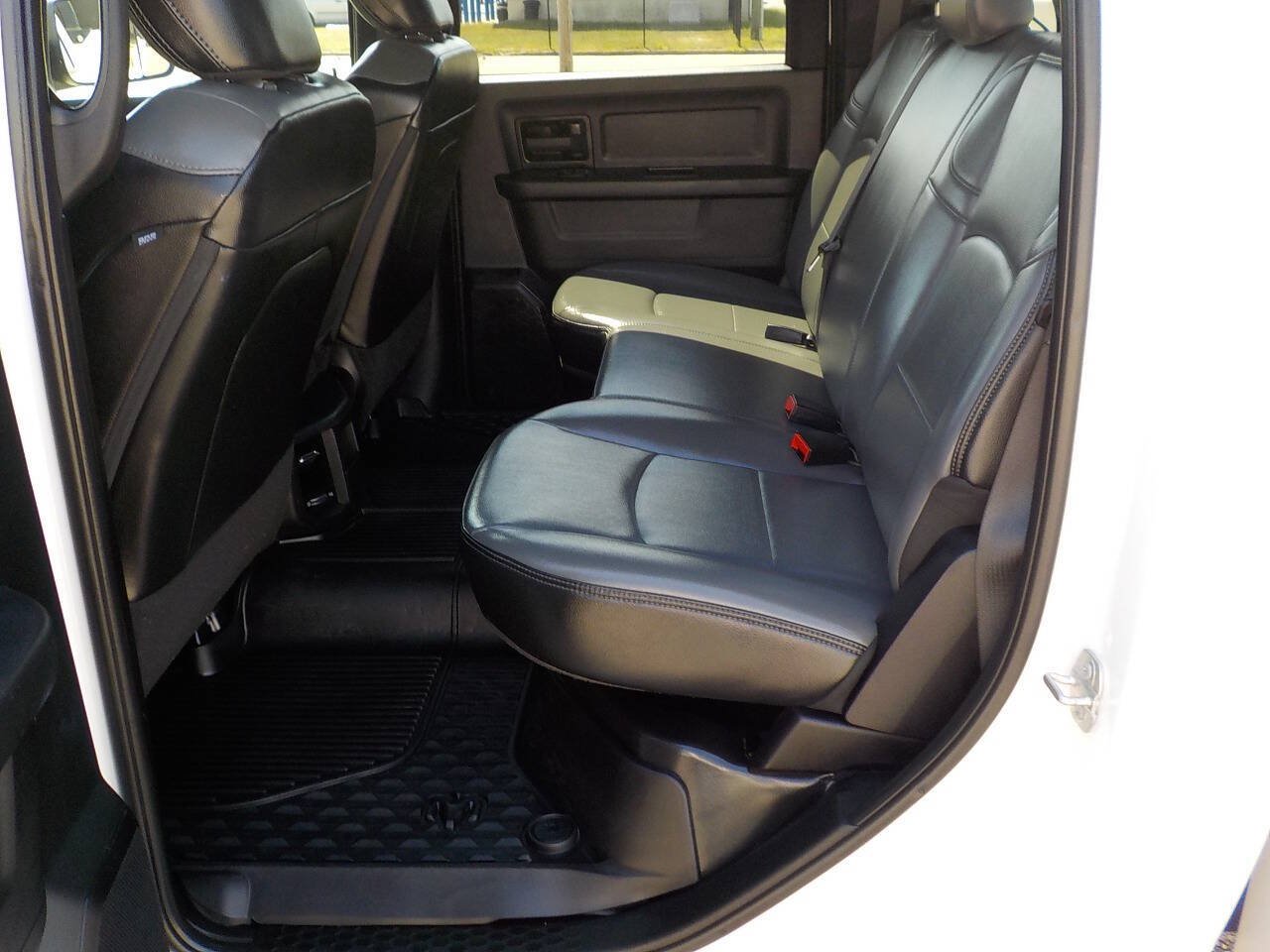 Used 2021 RAM 2500 Tradesman w/ Chrome Appearance Group AWD/4WD image 23