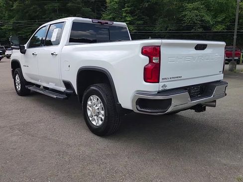 Used 2024 Chevrolet Silverado 2500 LTZ w/ LTZ Convenience Package AWD/4WD image 12