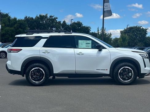 New 2026 Nissan Pathfinder Rock Creek AWD/4WD image 3