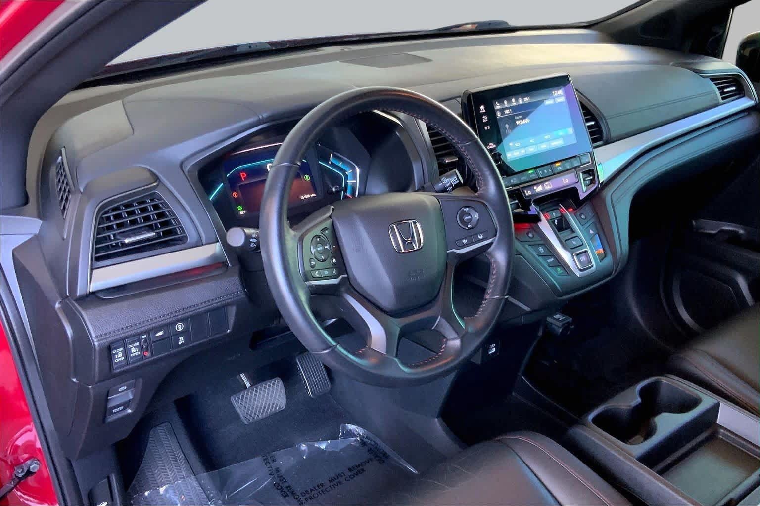 Used 2023 Honda Odyssey Sport image 18