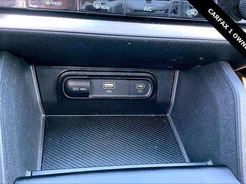 Used 2024 Kia Sportage LX image 15