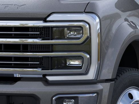 New 2026 Ford F450 Platinum w/ Platinum Plus Package image 21
