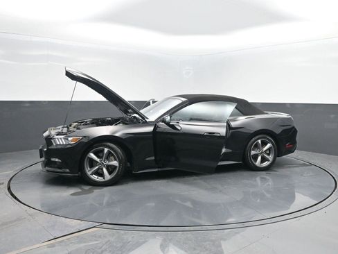 Used 2017 Ford Mustang Convertible w/ Equipment Group 051A image 41