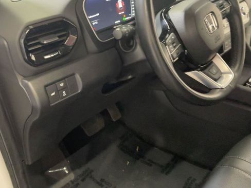 Certified 2025 Honda Pilot Elite image 28