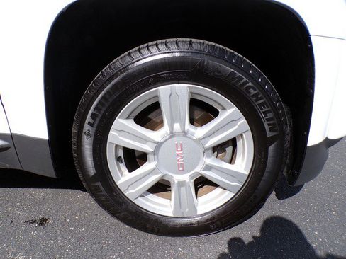 Used 2015 GMC Terrain SLE FWD image 23
