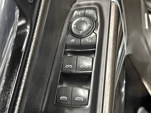 Used 2019 Chevrolet Silverado 1500 LTZ w/ LTZ Premium Package AWD/4WD image 57