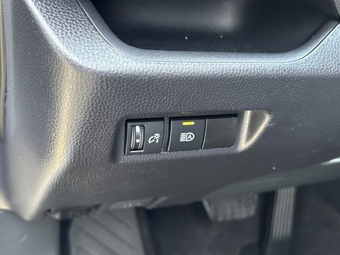 Used 2024 Toyota RAV4 XLE image 19