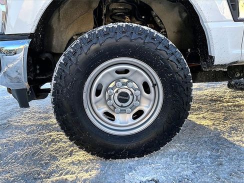 Used 2024 Ford F250 XL w/ XL Off-Road Package image 9