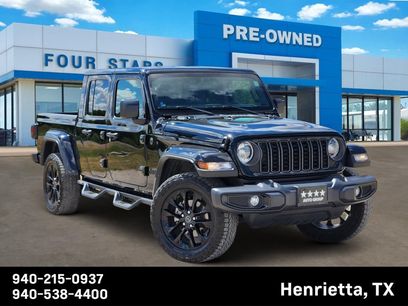 Used 2024 Jeep Gladiator Sport