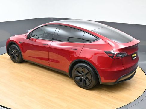 Used 2024 Tesla Model Y Long Range RWD image 47