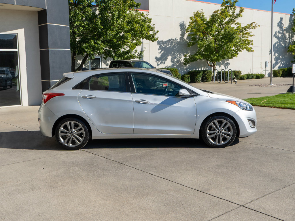 Used 2016 Hyundai Elantra GT w/ Option Group 03 FWD image 8