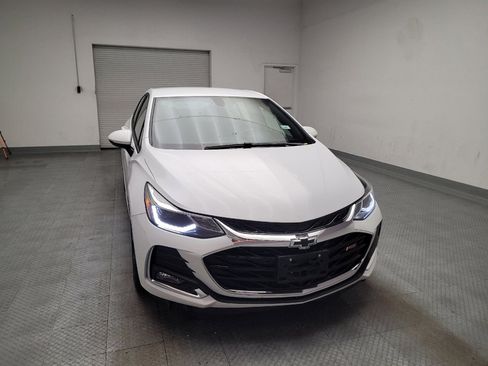 Used 2019 Chevrolet Cruze LT w/ Convenience Package FWD image 14