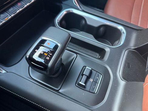 Used 2023 GMC Sierra 1500 Denali Ultimate image 19