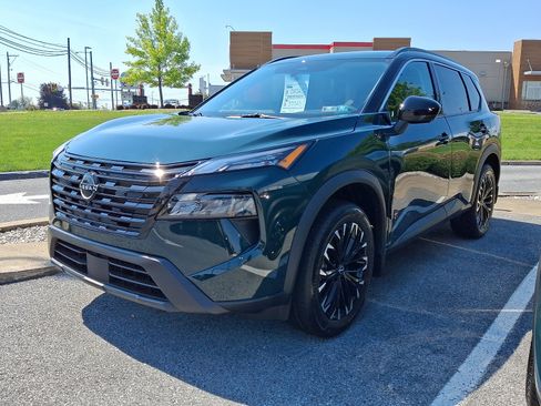 New 2026 Nissan Rogue SV AWD/4WD image 3