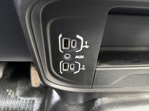 Used 2023 RAM 3500 Tradesman w/ Chrome Appearance Group image 33