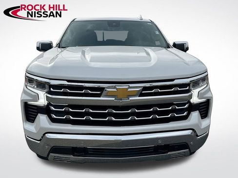 Used 2022 Chevrolet Silverado 1500 LTZ image 2
