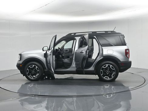 Certified 2022 Ford Bronco Sport Outer Banks w/ Tech Package AWD/4WD image 39