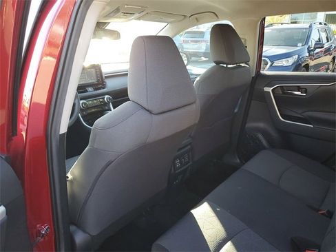 Used 2021 Toyota RAV4 XLE image 10
