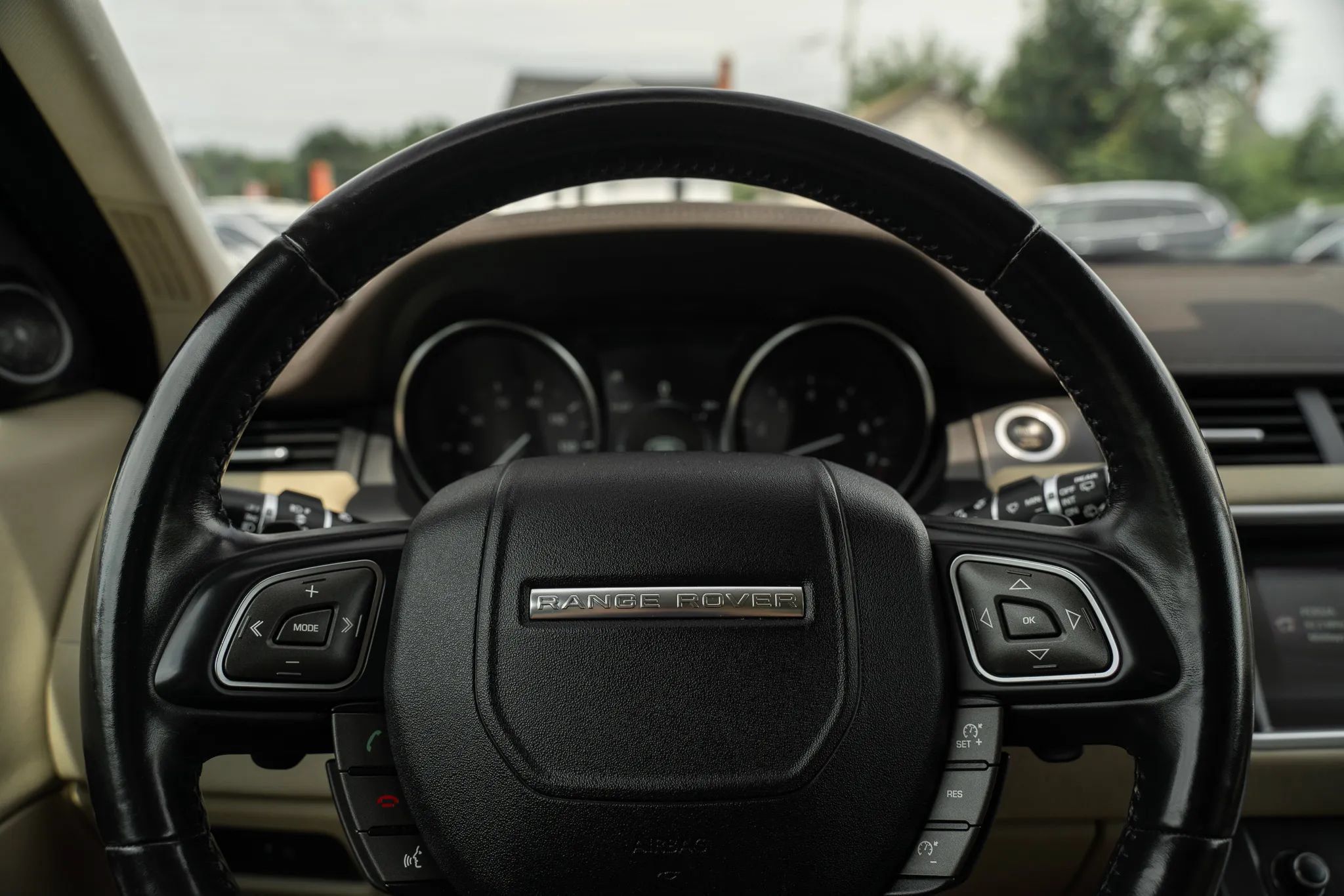 Used 2018 Land Rover Range Rover Evoque SE Premium AWD/4WD image 21