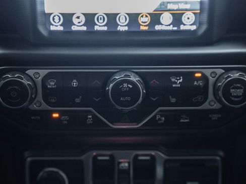 Used 2023 Jeep Wrangler Unlimited Rubicon 392 image 30