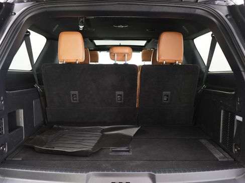 Used 2023 Ford Expedition Max Platinum AWD/4WD image 11
