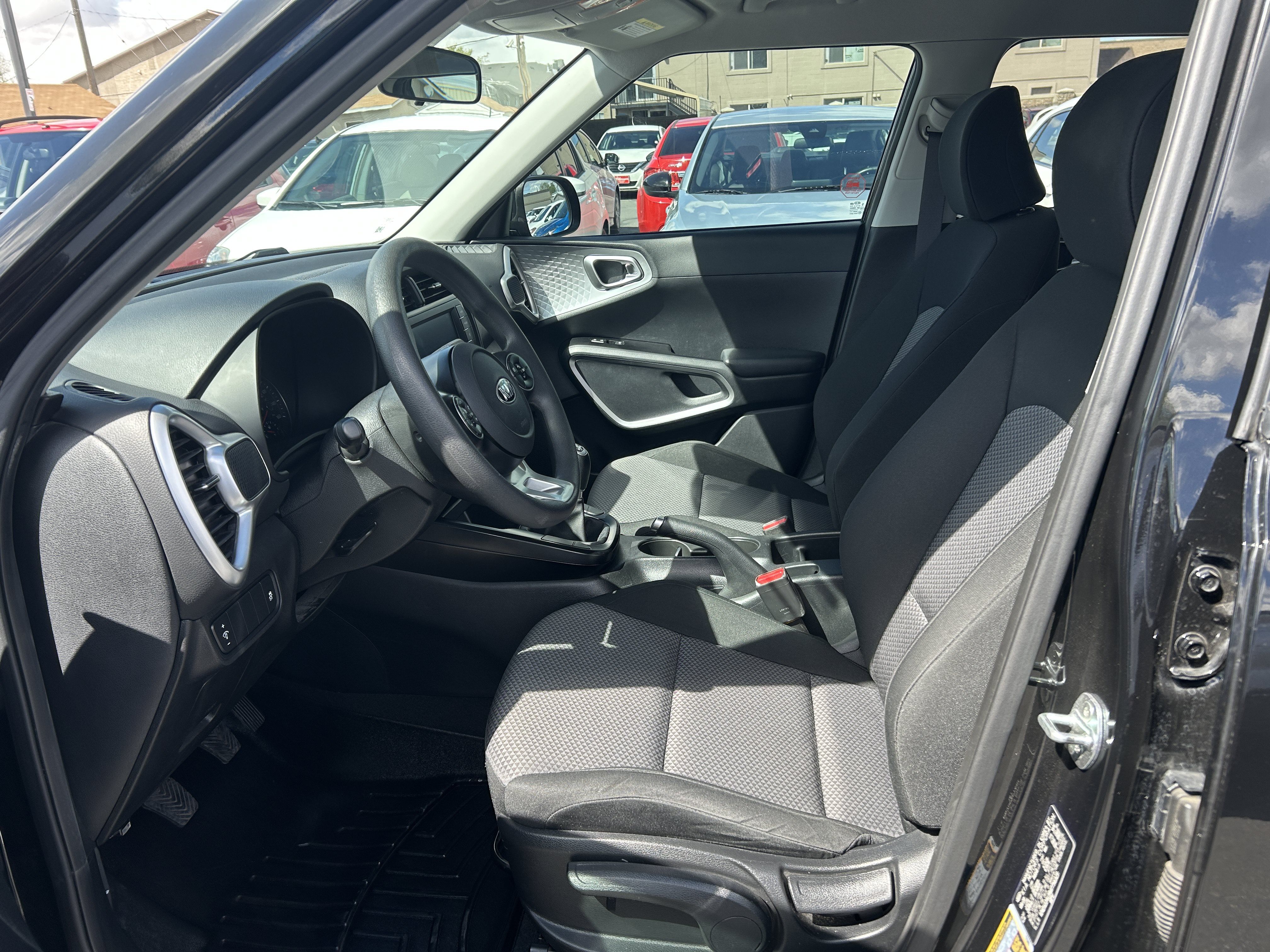 Used 2021 Kia Soul LX FWD image 16