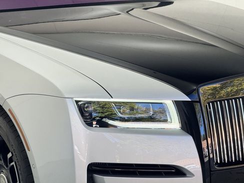 Certified 2023 Rolls-Royce Ghost Black Badge w/ Black Badge Ghost Package image 63