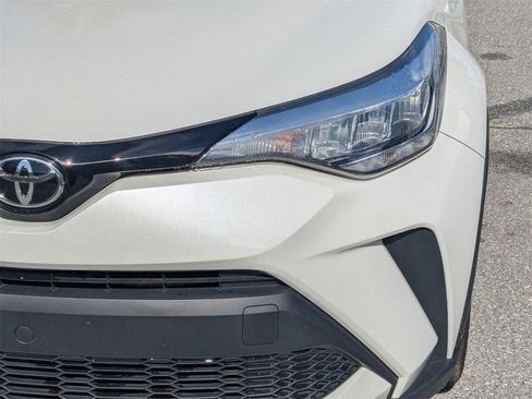 Used 2020 Toyota C-HR XLE image 9