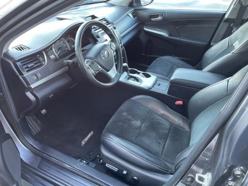 Used 2013 Toyota Camry SE image 11