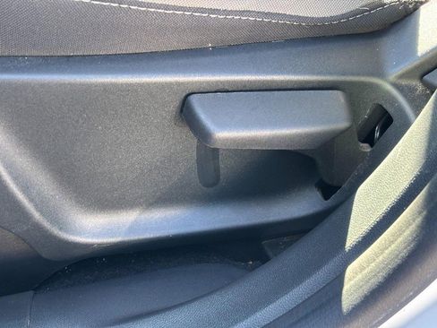 Used 2022 Ford Escape SE w/ Cold Weather Package image 16