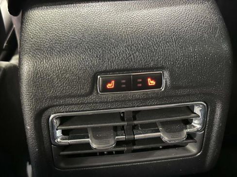 Used 2022 Lincoln Corsair Standard w/ Equipment Group 101A image 11